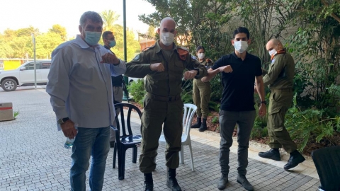 אלוף פיקוד העורף במעלה אדומים - חדשות  במעלה נט