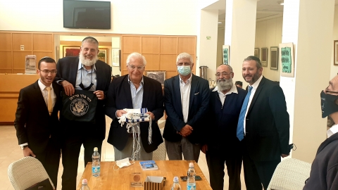 השגריר  פרידמן נפרד  ממעלה אדומים - חדשות  במעלה נט