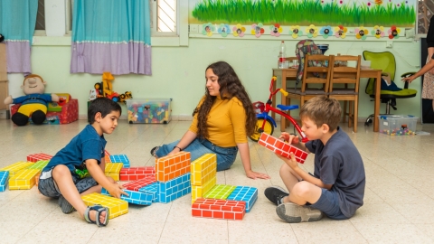 סוגרים עשור - חינוך במעלה נט
