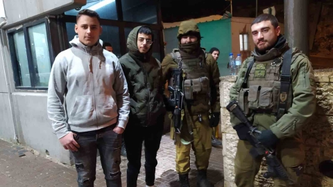 בסיום מרתון הלימודים: התלמידים חילקו מרק חם לכוחות הביטחון - חינוך במעלה נט