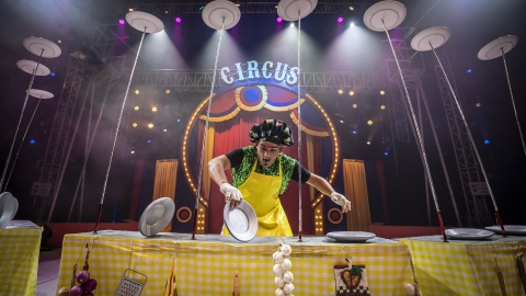 קרקס קולומביה מגיע למעלה אדומים - תרבות ופנאי במעלה נט