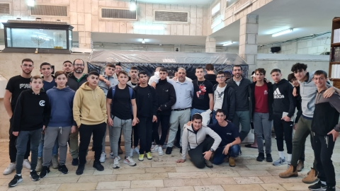 התלמידים הצעירים זכו לברכת הרב דרוקמן - חינוך במעלה נט