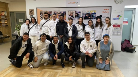 הדיפלומטים שלנו נחתו בארה"ב - קהילה במעלה נט