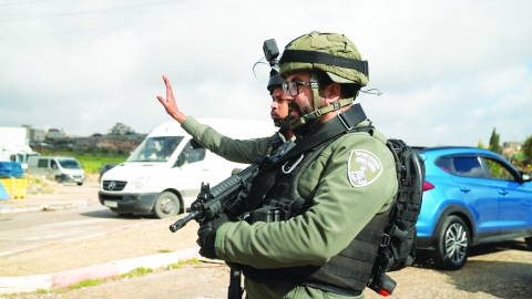 התחזה לרכב ביטחון  וניסה להבריח פלסטינאים - חדשות  במעלה נט