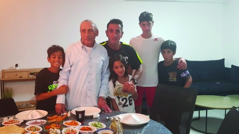 חכם, מהפכן, איש אוהב, פורץ דרך, חבר כנסת - חדשות  במעלה נט