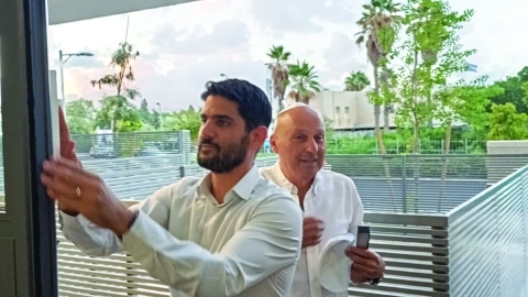 החל האכלוס בכיכר קדם - חדשות  במעלה נט