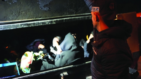 הבריחו שב"חים בתוך גנרטור  ונעצרו על ידי בלשי משמר הגבול - חדשות  במעלה נט