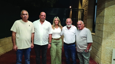 הרמת כוסית ראשונה של "יד לבנים" במעלה אדומים:ערב של כאב, זיכרון ותקווה - חדשות  במעלה נט