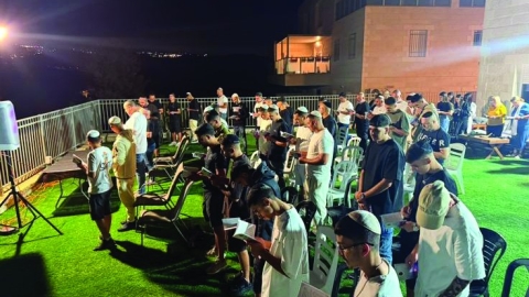 לילה של סליחות בבית משפחת זוארץ – חוויה רוחנית יוצאת דופן - חדשות  במעלה נט