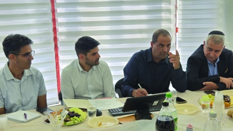 מנכ"ל משרד הרווחה ביקר במעלה אדומים:  "עבודה מקצועית ורגישה למען כלל התושבים" - חדשות  במעלה נט