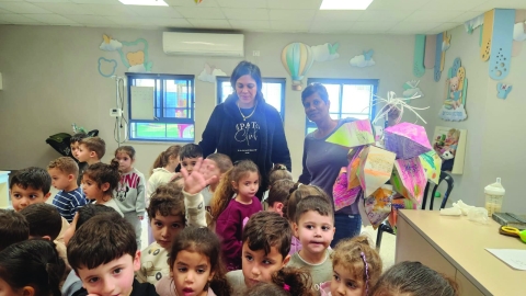 חגיגה בין-דורית לכבוד חנוכה - חינוך במעלה נט