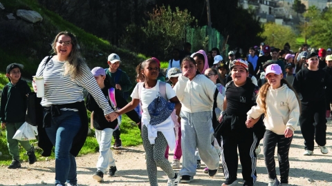 אלפי תלמידים נטלו חלק בנטיעות ט״ו בשבט  - חינוך במעלה נט