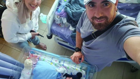 הרגשתי את הראש וקלטתי  שהלידה התחילה בבית - חדשות  במעלה נט